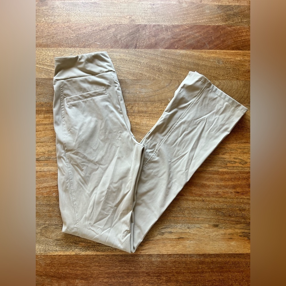 Carbon38 Lightweight Kick & Flare Sport Pants – Size XS - Picture 6 of 11